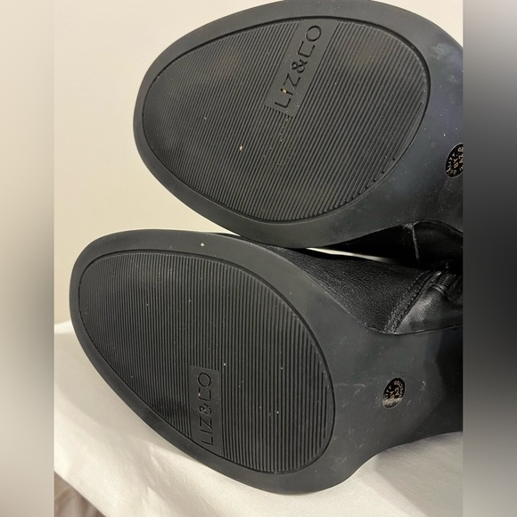 EUC LIZ & CO Women’s Black Leather Boots; Size 8.5
Approx 17” Tall, 3” Heels - Picture 9 of 14